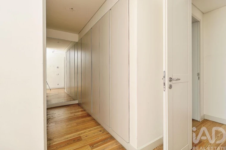 Apartamento T4 para Venda em Santo António Foto 22