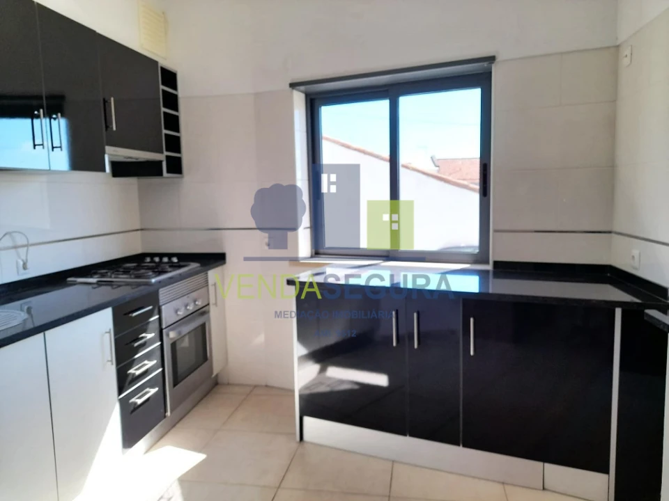 Apartamento T2 para Venda em Beringel Foto 7