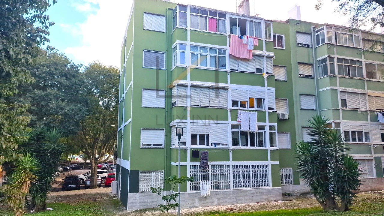 Apartamento T2 para Venda em Benfica Foto 13