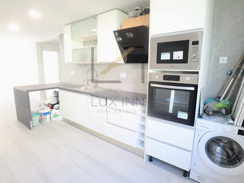 Apartamento T2 para Venda em Benfica Foto 5