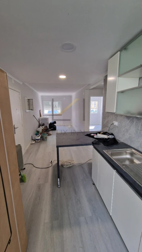 Apartamento T2 para Venda em Benfica