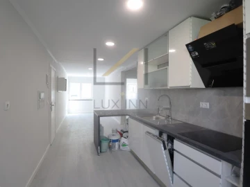 Apartamento T2 para Venda em Benfica