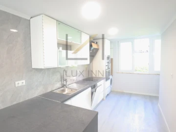 Apartamento T2 para Venda em Benfica