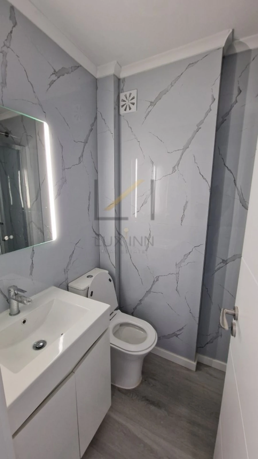 Apartamento T2 para Venda em Benfica Foto 16