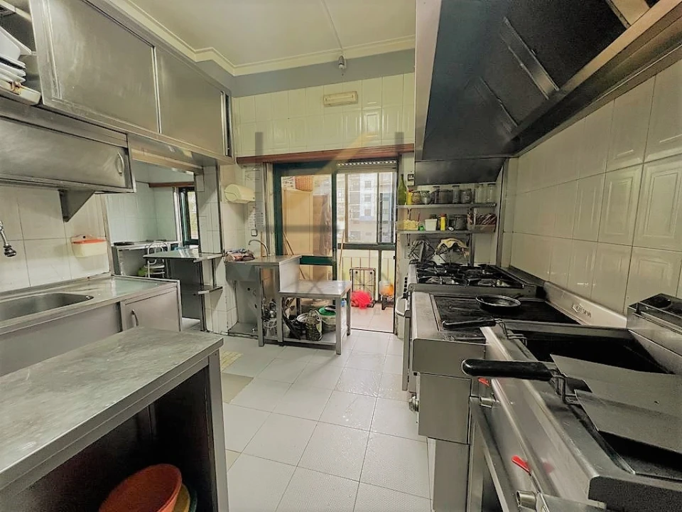 Negócio para Venda em Queluz e Belas Foto 14