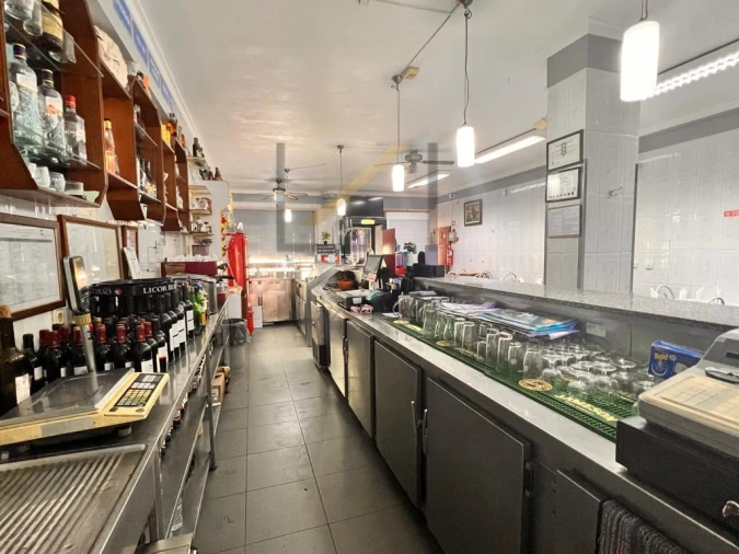 Negócio para Venda em Queluz e Belas Foto 24