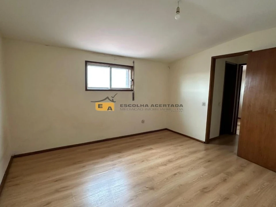Apartamento T2 para Venda em Rio Tinto Foto 12