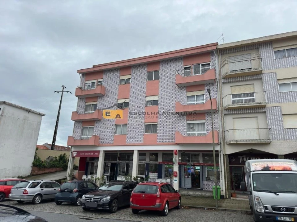 Apartamento T2 para Venda em Rio Tinto Foto 1