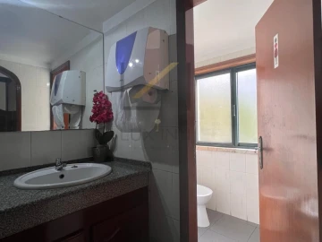 Negócio para Cedência de Quotas em Queluz e Belas