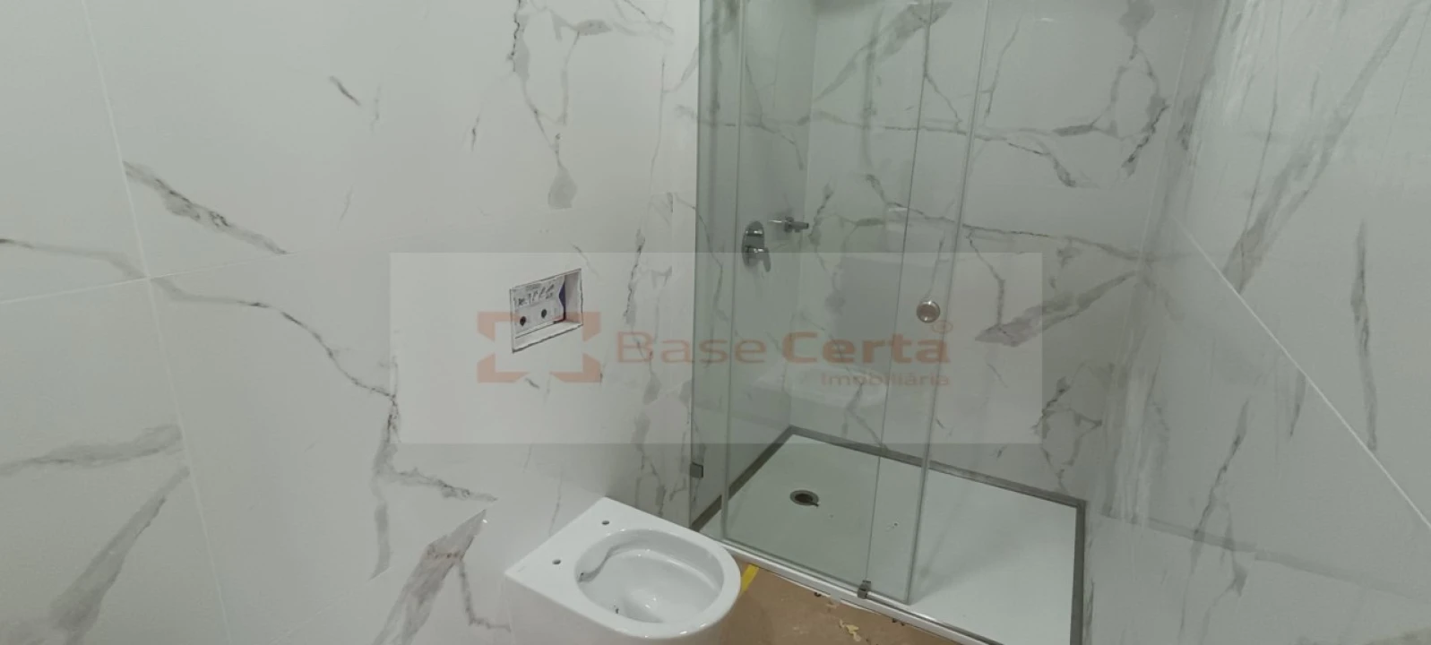 Moradia T5 para Venda em Santa Iria de Azoia, São João da Talha e Bobadela Foto 42