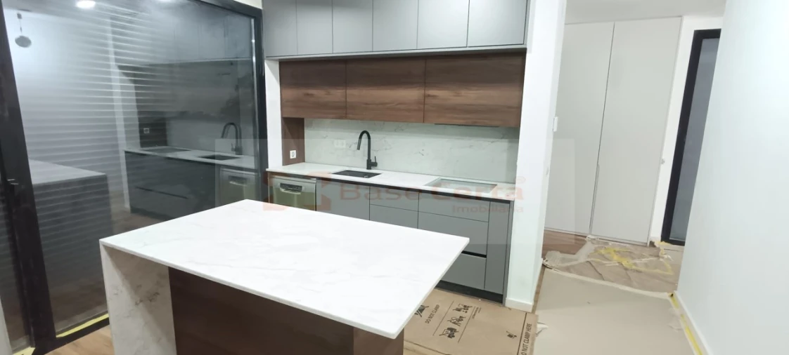 Moradia T5 para Venda em Santa Iria de Azoia, São João da Talha e Bobadela Foto 2