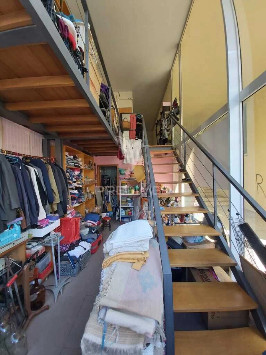 Loja para Arrendamento em Braga (Maximinos, Sé e Cividade) Foto 6