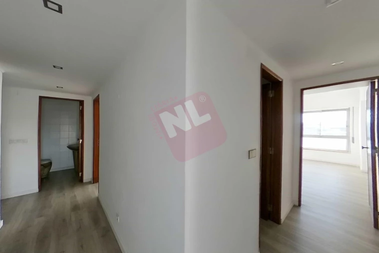 Apartamento T3 para Venda em Pontinha e Famões Foto 23