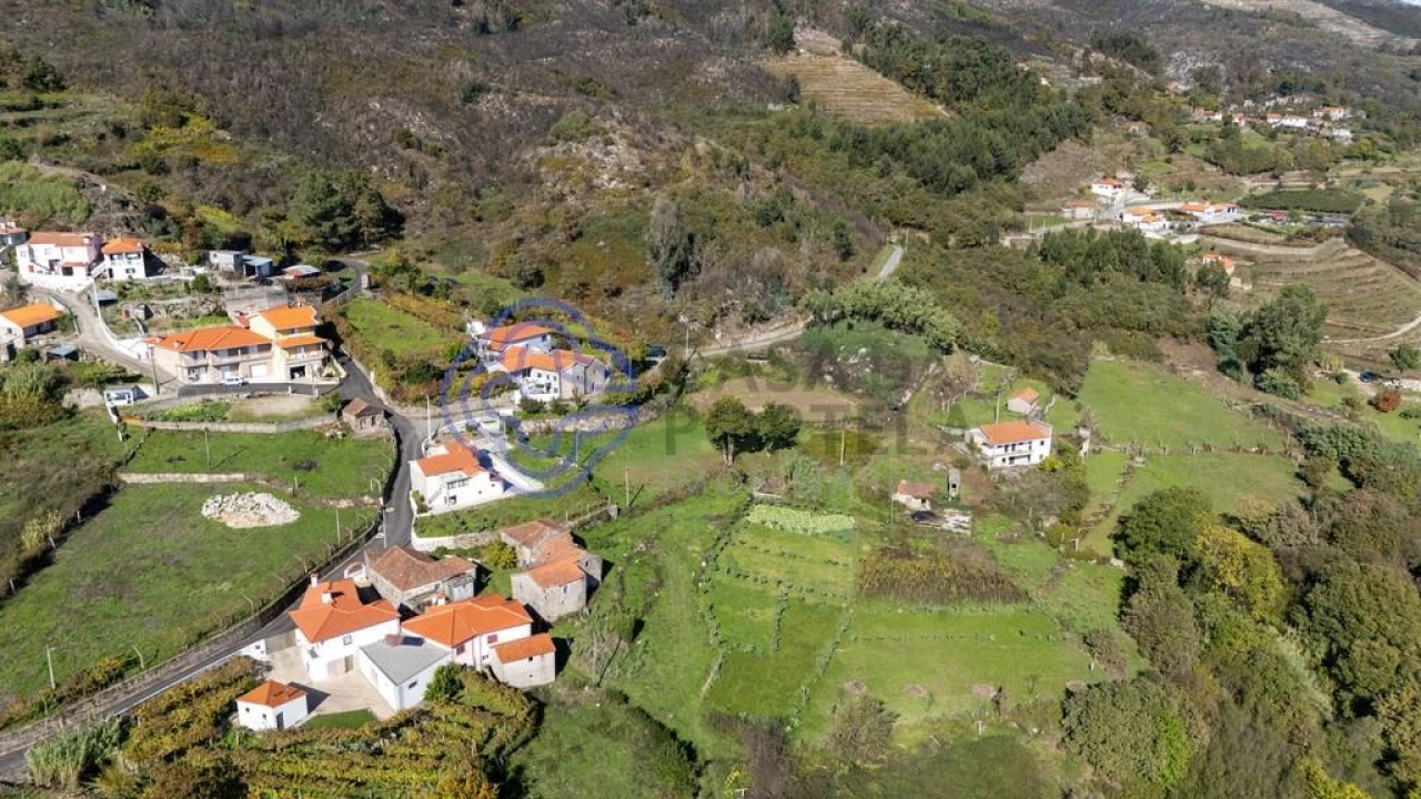 Quinta T4 para Venda em Valadares Foto 39