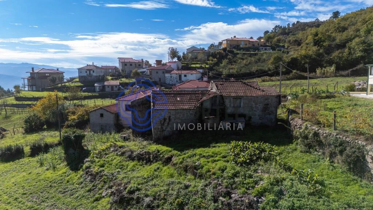 Quinta T4 para Venda em Valadares Foto 44
