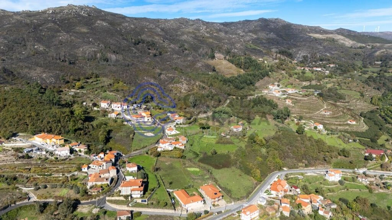 Quinta T4 para Venda em Valadares Foto 37