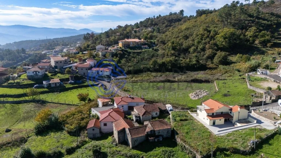 Quinta T4 para Venda em Valadares Foto 29