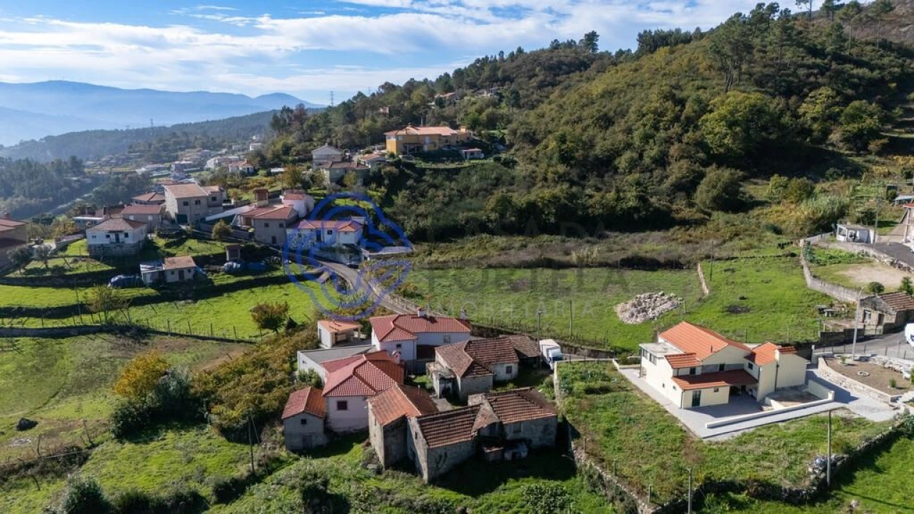 Quinta T4 para Venda em Valadares Foto 29