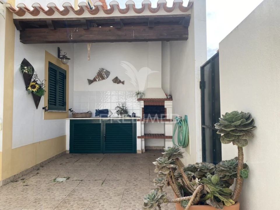 Moradia T2 para Venda em Vila Nova de Milfontes Foto 8