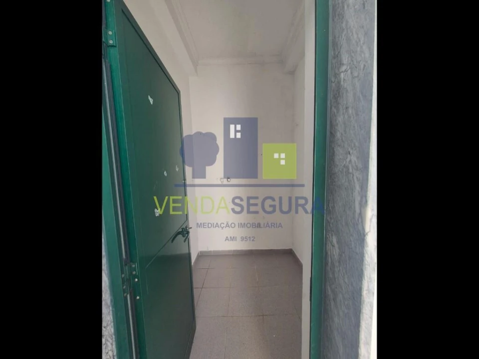 Loja para Venda em Safara e Santo Aleixo da Restauração Foto 11