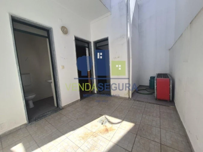 Loja para Venda em Safara e Santo Aleixo da Restauração Foto 9