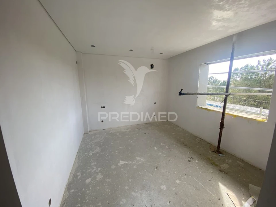 Moradia T4 para Venda em Fernao Ferro Foto 4