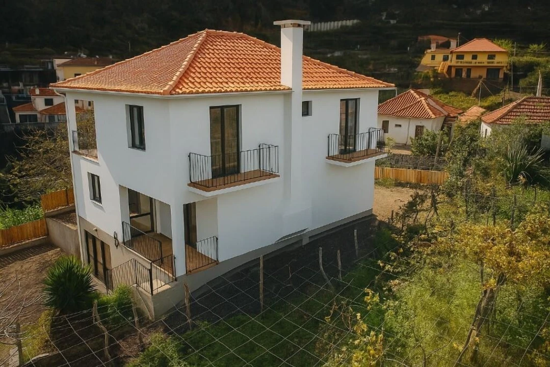 Moradia T3 para Venda em Ponta Delgada Foto 3