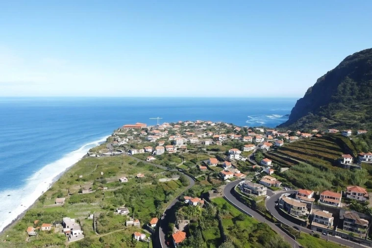 Moradia T3 para Venda em Ponta Delgada Foto 28