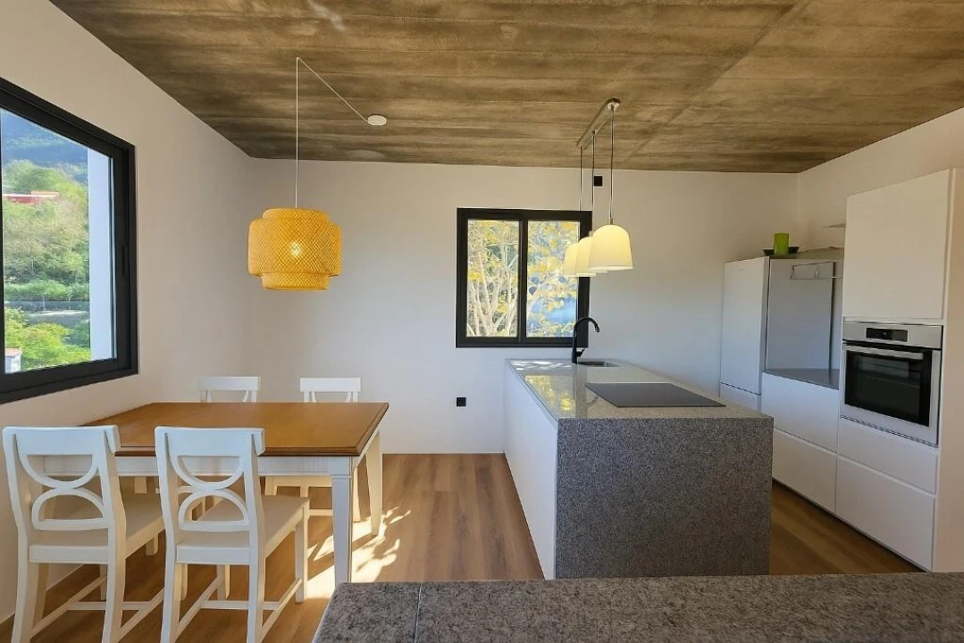 Moradia T3 para Venda em Ponta Delgada Foto 10