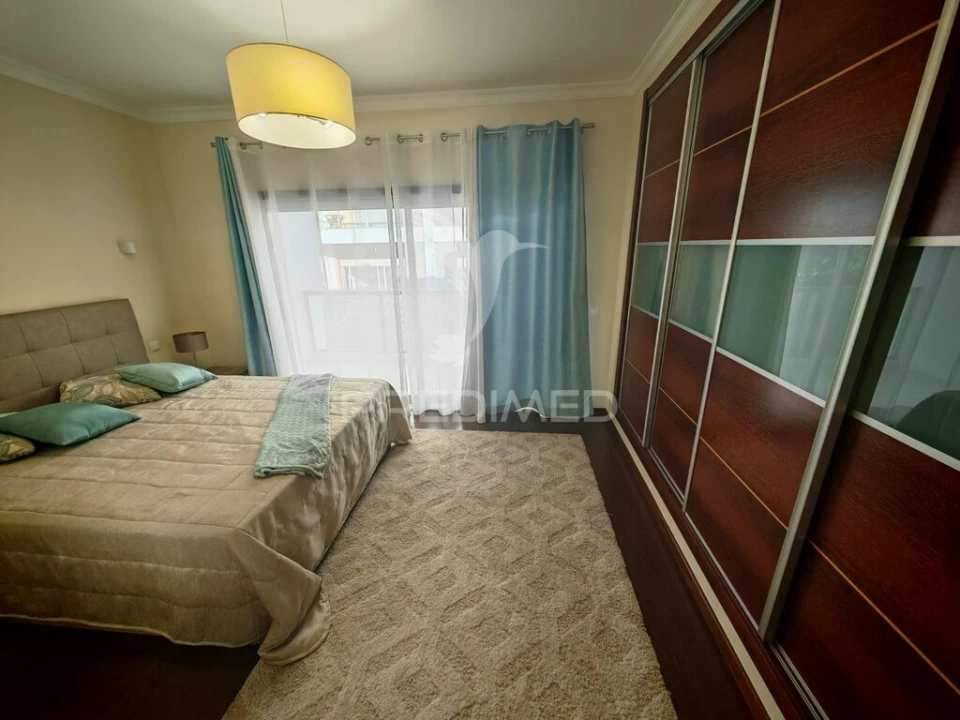 Apartamento T2 para Venda em Portimão Foto 18