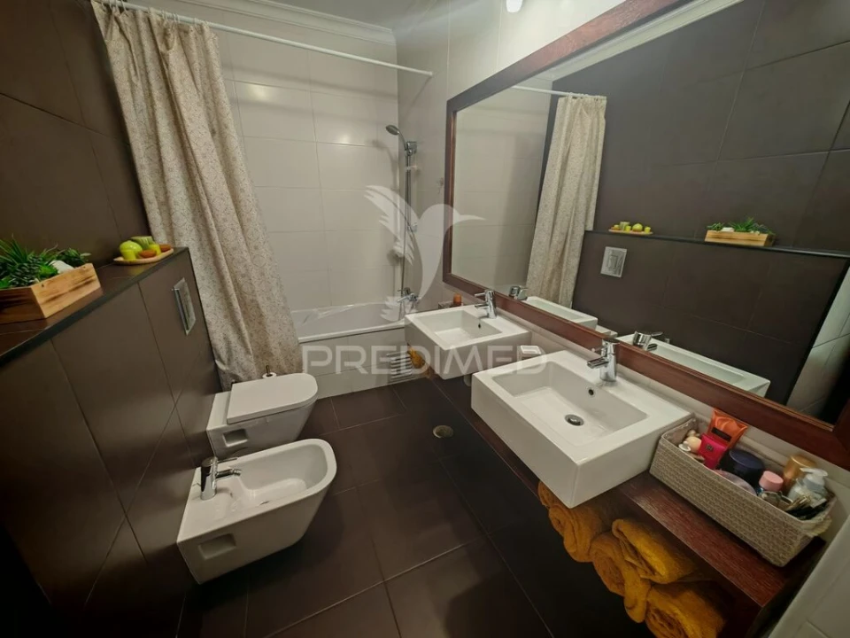 Apartamento T2 para Venda em Portimão Foto 17