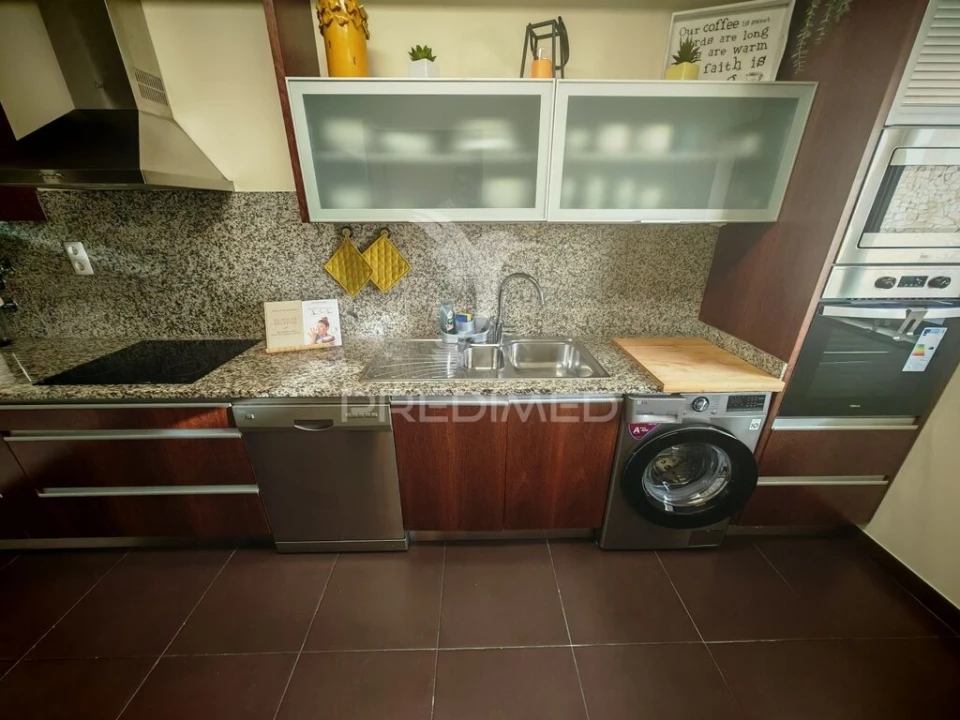 Apartamento T2 para Venda em Portimão Foto 11