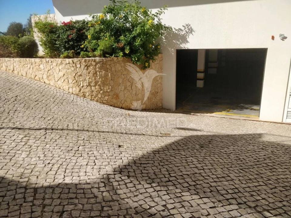 Apartamento T2 para Venda em Portimão Foto 4