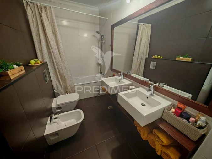 Apartamento T2 para Venda em Portimão Foto 17