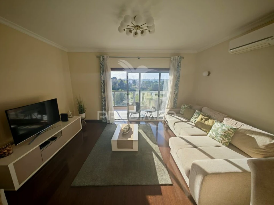 Apartamento T2 para Venda em Portimão Foto 15