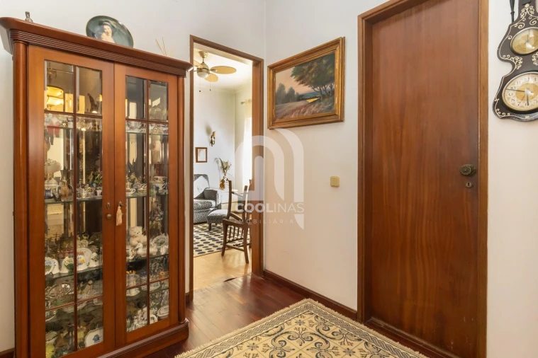 Moradia T8 para Venda em Amora Foto 21