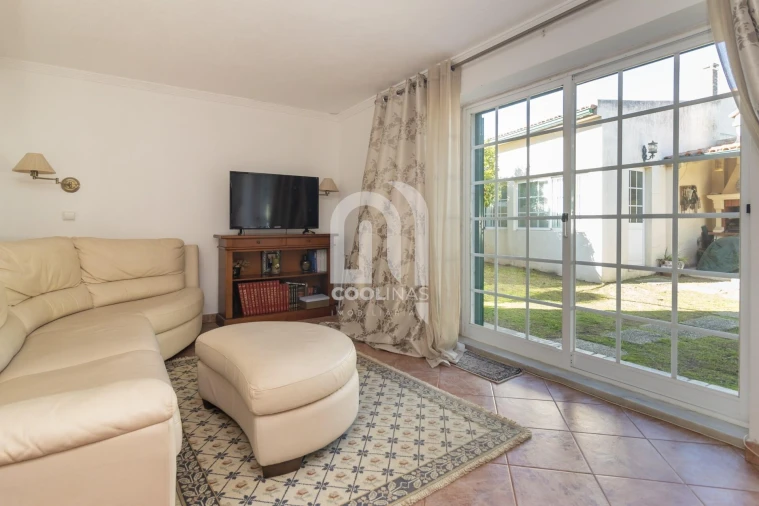 Moradia T8 para Venda em Amora Foto 42