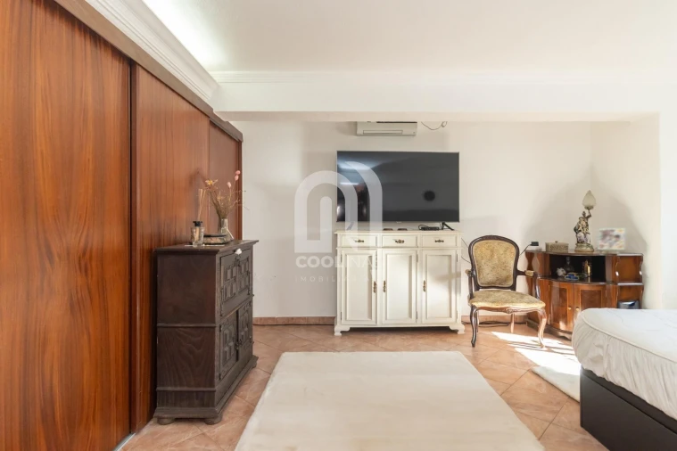 Moradia T8 para Venda em Amora Foto 38