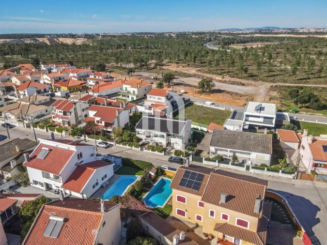 Moradia T8 para Venda em Amora Foto 61