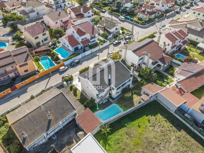 Moradia T8 para Venda em Amora Foto 60