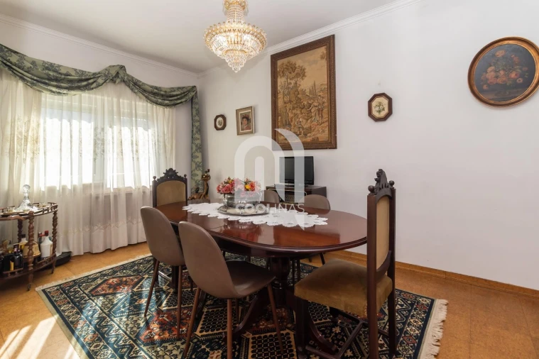 Moradia T8 para Venda em Amora Foto 18