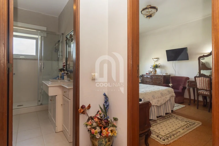 Moradia T8 para Venda em Amora Foto 22