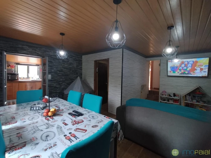 Moradia T3 para Venda em Feteira Foto 7