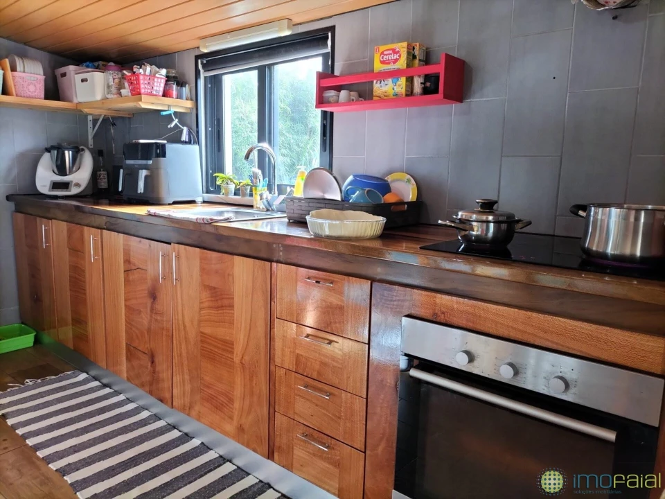 Moradia T3 para Venda em Feteira Foto 8