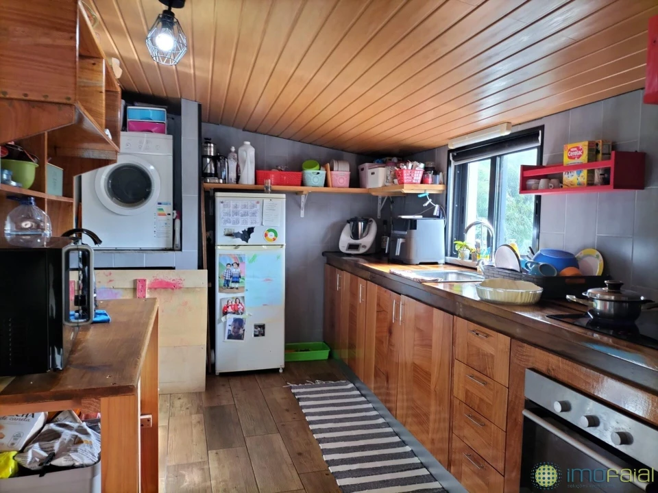 Moradia T3 para Venda em Feteira Foto 9