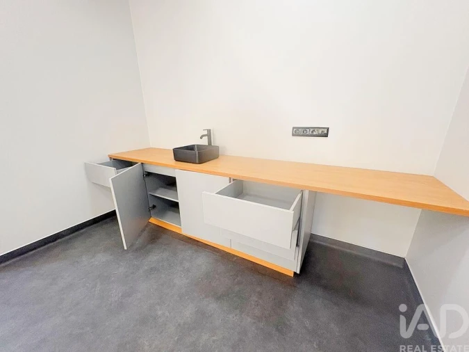 Loja para Arrendamento em Olivais Foto 8