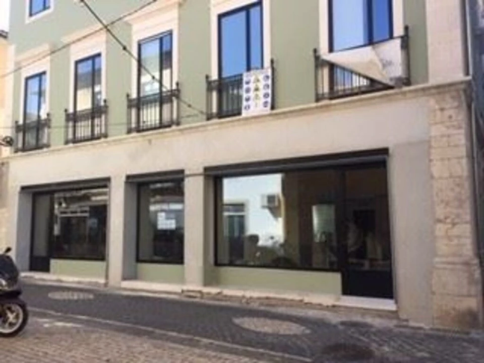 Loja para Arrendamento em Leiria, Pousos, Barreira e Cortes Foto 2