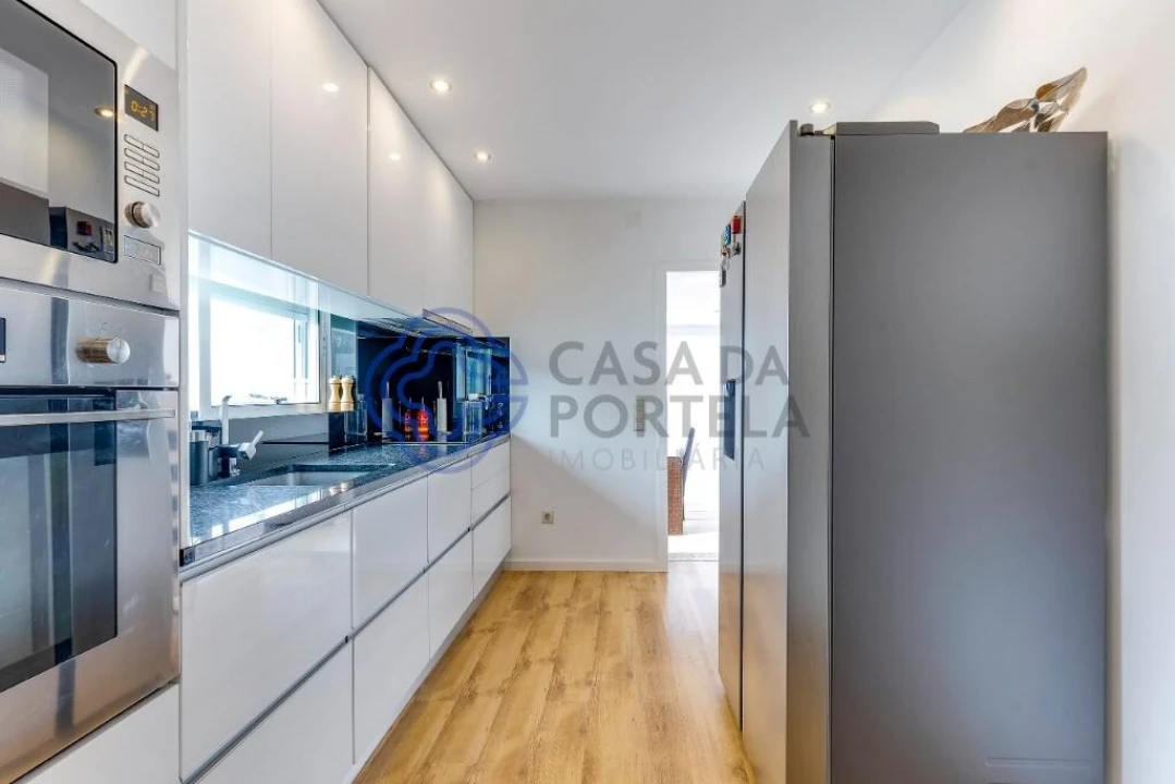 Moradia T3 para Venda em Arvore Foto 21