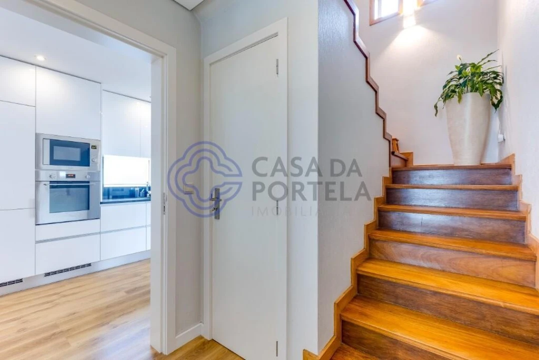 Moradia T3 para Venda em Arvore Foto 19