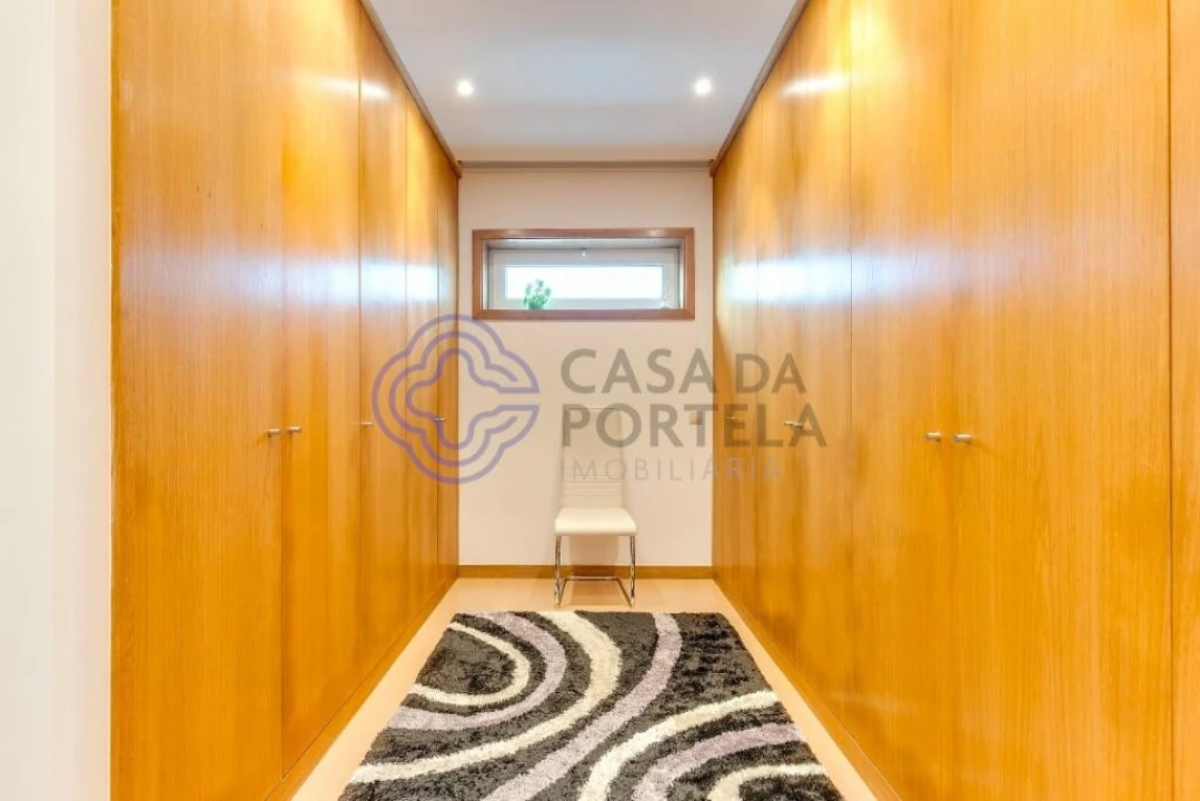 Moradia T3 para Venda em Arvore Foto 51